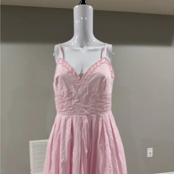 Cinq à Sept Pink Midi Dress - Picture 8 of 12